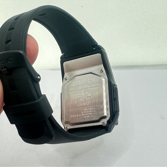 Casio Men Calculator Watch
Rubber Plastic 
Black 
Data bank - Picture 9 of 13